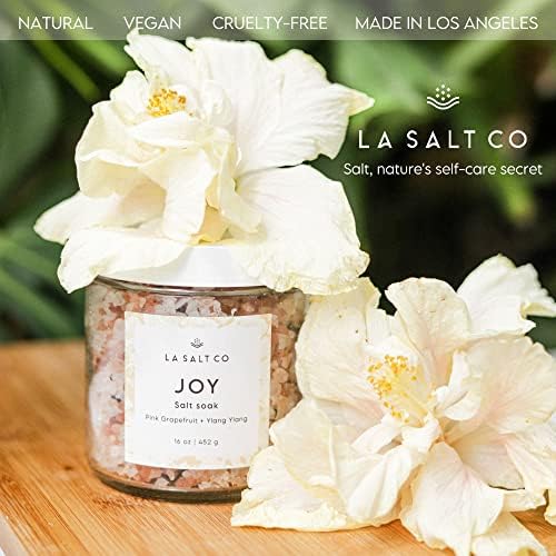 Сол за ароматерапевтических бани LA SALT CO Soak, Joy | Гималайская Розова сол е с високо съдържание на минерали и хлорид, магнезий, Розов грейпфрут, Етерично масло Иланг-Ил?