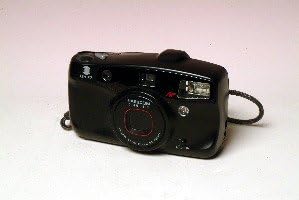 Minolta Freedom Zoom 70EX обектив Minolta, с увеличение 35-70 mm, макро автофокус 35 мм филмова камера (версия за Малайзия черен